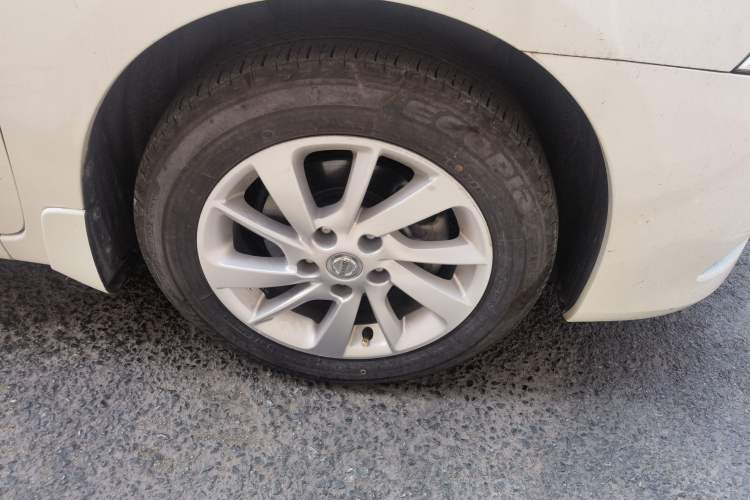 Used Nissan Sylphy 2014 1.6XV CVT Deluxe Edition Right Front Wheel Hub
