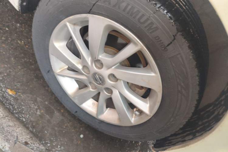 Used Nissan Sylphy 2014 1.6XV CVT Deluxe Edition Right Front Wheel Hub