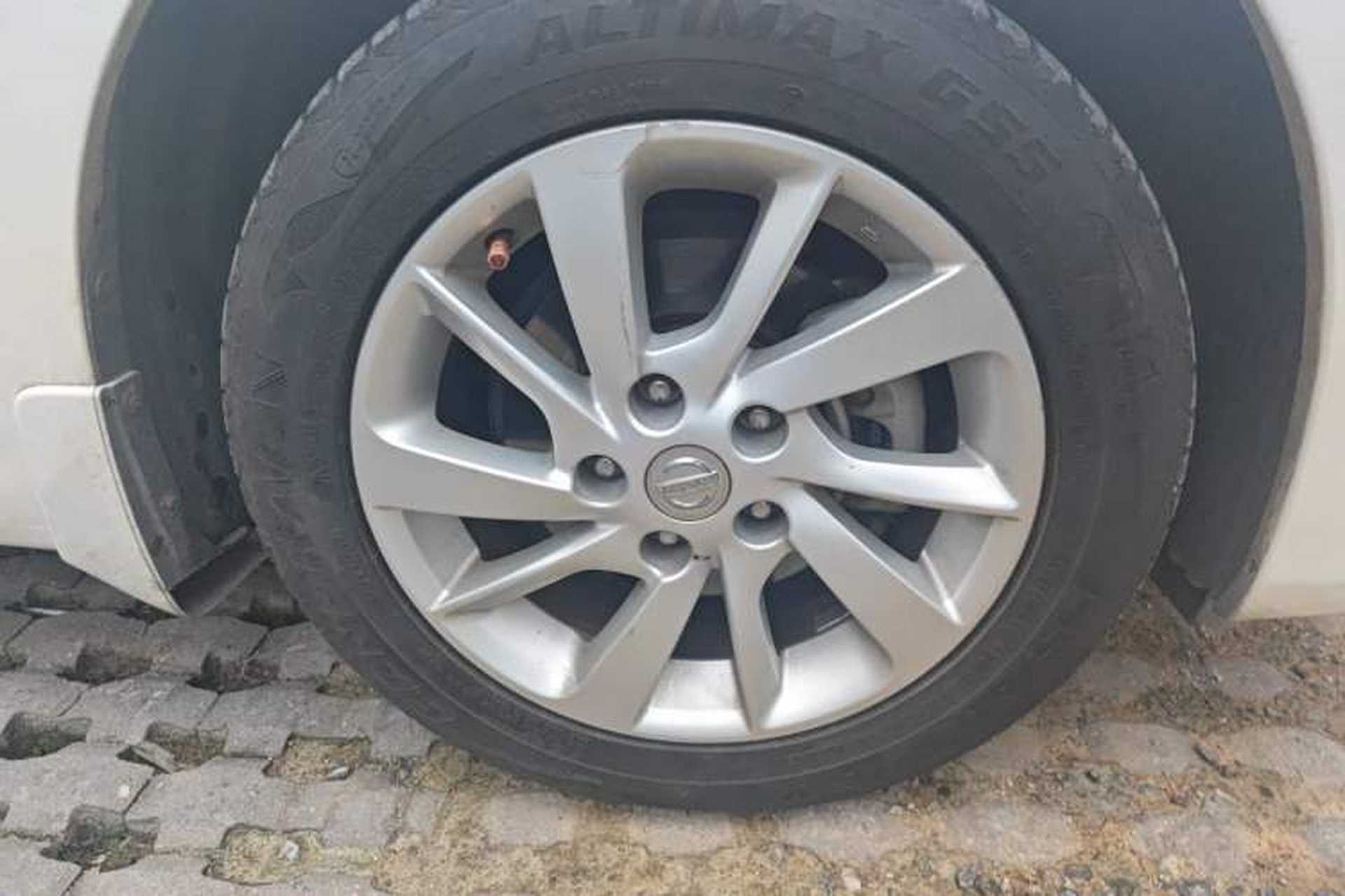 Used Nissan Sylphy 2014 1.6XV CVT Deluxe Edition Right Front Wheel Hub