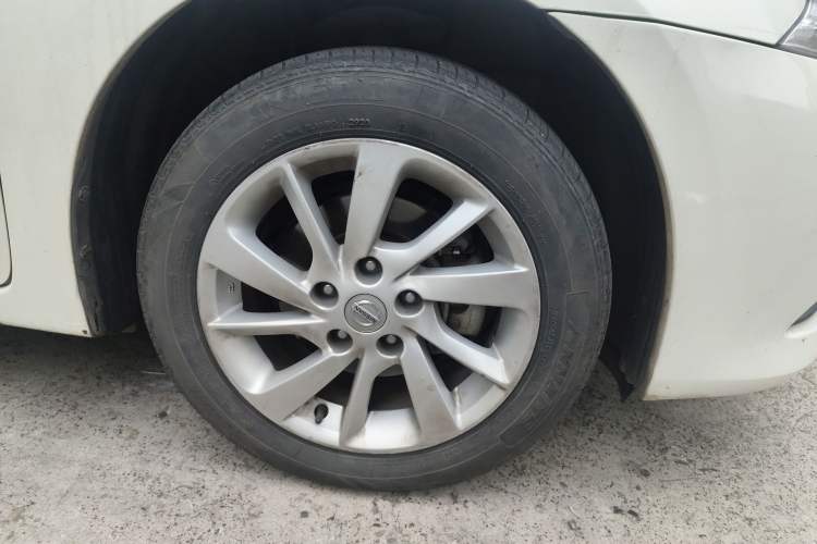 Used Nissan Sylphy 2014 1.6XV CVT Deluxe Edition Right Front Wheel Hub