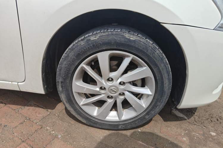 Used Nissan Sylphy 2014 1.6XV CVT Deluxe Edition Right Front Wheel Hub
