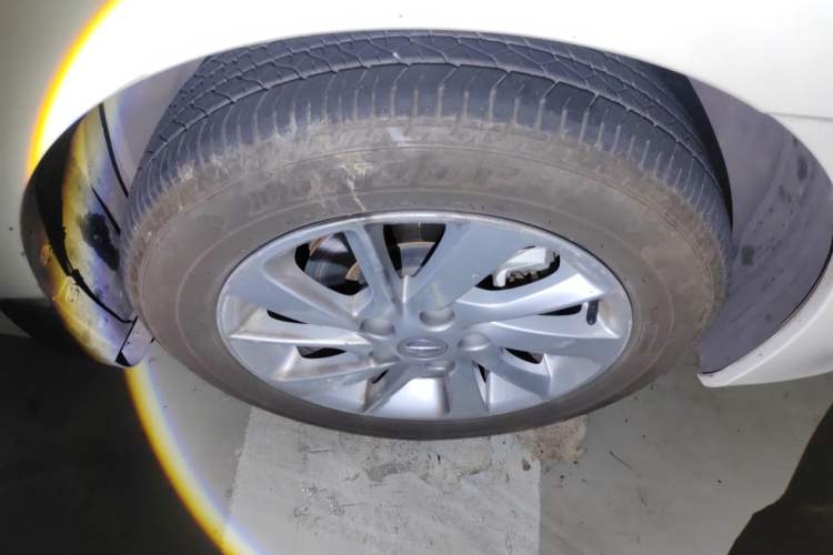 Used Nissan Sylphy 2014 1.6XV CVT Deluxe Edition Right Front Wheel Hub
