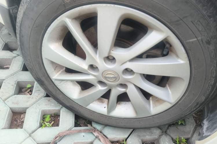 Used Nissan Sylphy 2014 1.6XV CVT Deluxe Edition Right Front Wheel Hub