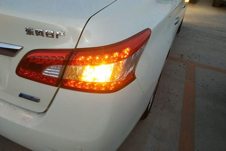 Used Nissan Sylphy 2014 1.6XV CVT Deluxe Edition Right Rear Taillight