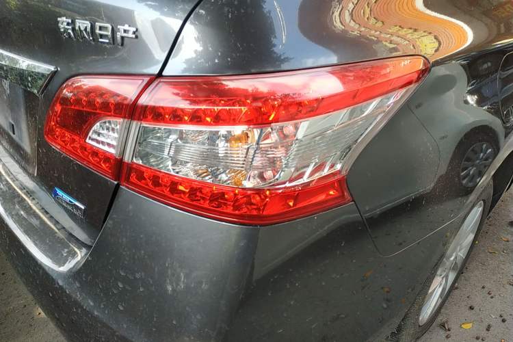 Used Nissan Sylphy 2014 1.6XV CVT Deluxe Edition Right Rear Taillight
