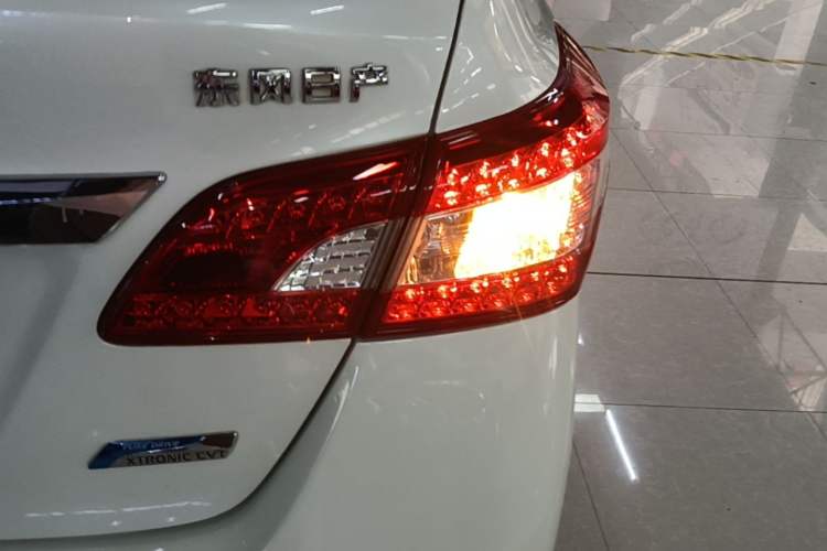 Used Nissan Sylphy 2014 1.6XV CVT Deluxe Edition Right Rear Taillight