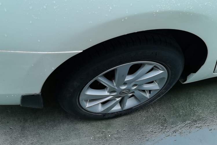 Used Nissan Sylphy 2014 1.6XV CVT Deluxe Edition Right Rear Wheel Hub