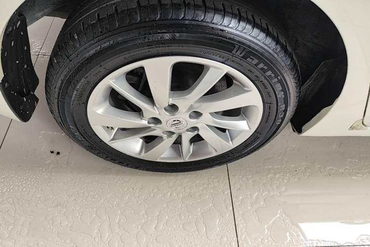 Used Nissan Sylphy 2014 1.6XV CVT Deluxe Edition Right Rear Wheel Hub