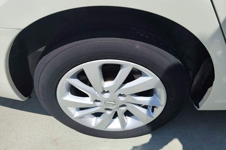 Used Nissan Sylphy 2014 1.6XV CVT Deluxe Edition Right Rear Wheel Hub