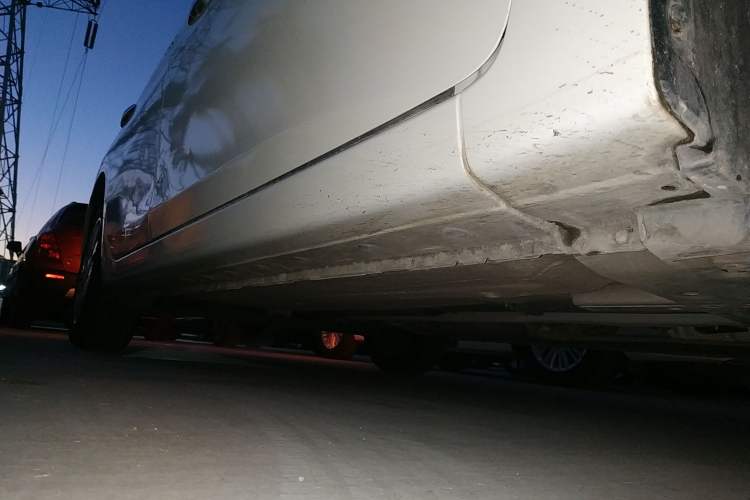 Used Nissan Sylphy 2014 1.6XV CVT Deluxe Edition Right Side Sill
