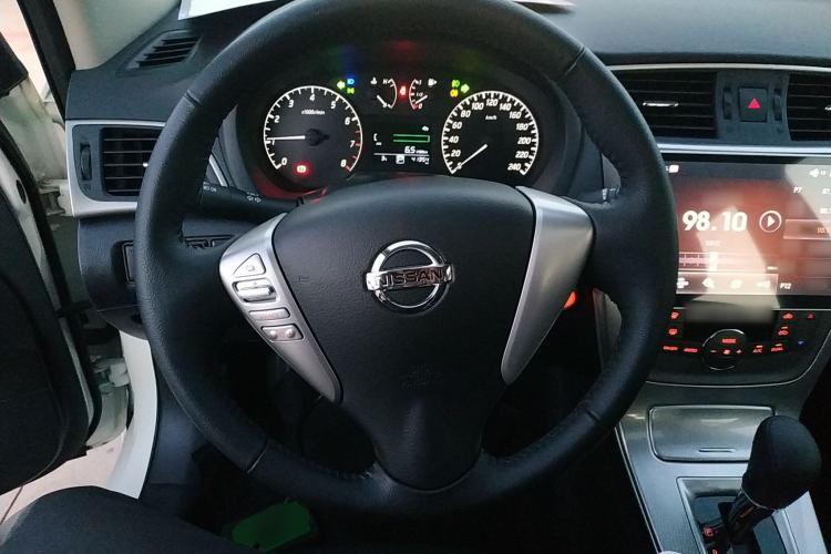 Used Nissan Sylphy 2014 1.6XV CVT Deluxe Edition Steering Wheel