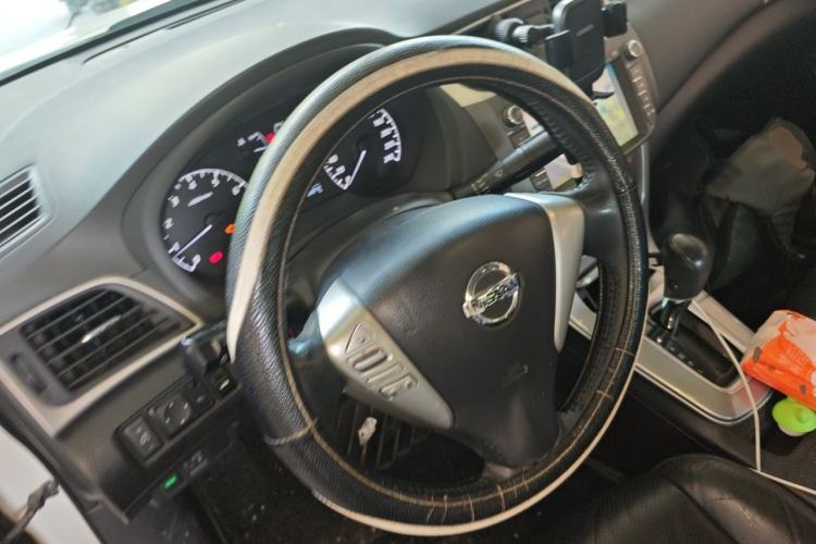 Used Nissan Sylphy 2014 1.6XV CVT Deluxe Edition Steering Wheel