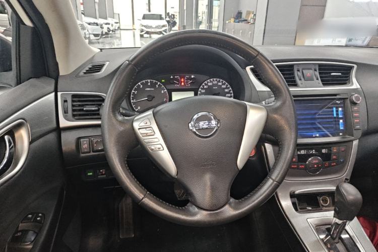 Used Nissan Sylphy 2014 1.6XV CVT Deluxe Edition Steering Wheel