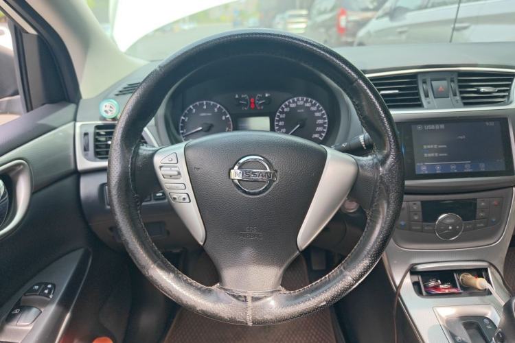 Used Nissan Sylphy 2014 1.6XV CVT Deluxe Edition Steering Wheel