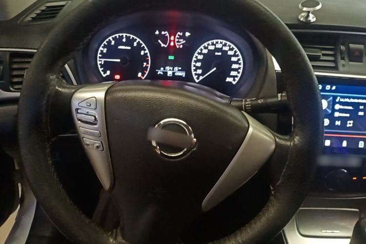 Used Nissan Sylphy 2014 1.6XV CVT Deluxe Edition Steering Wheel