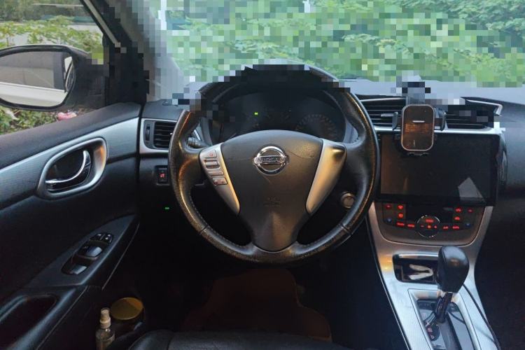 Used Nissan Sylphy 2014 1.6XV CVT Deluxe Edition Steering Wheel