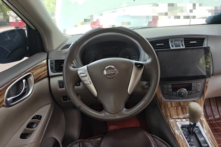 Used Nissan Sylphy 2014 1.6XV CVT Deluxe Edition Steering Wheel
