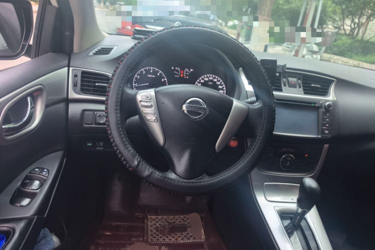 Used Nissan Sylphy 2014 1.6XV CVT Deluxe Edition Steering Wheel