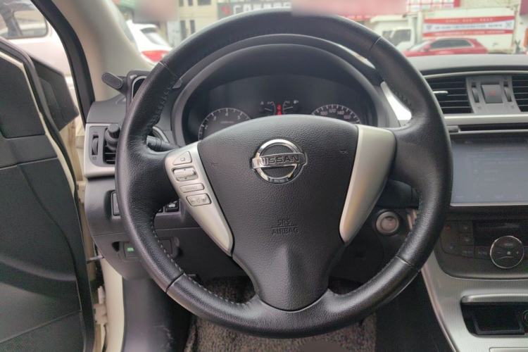 Used Nissan Sylphy 2014 1.6XV CVT Deluxe Edition Steering Wheel