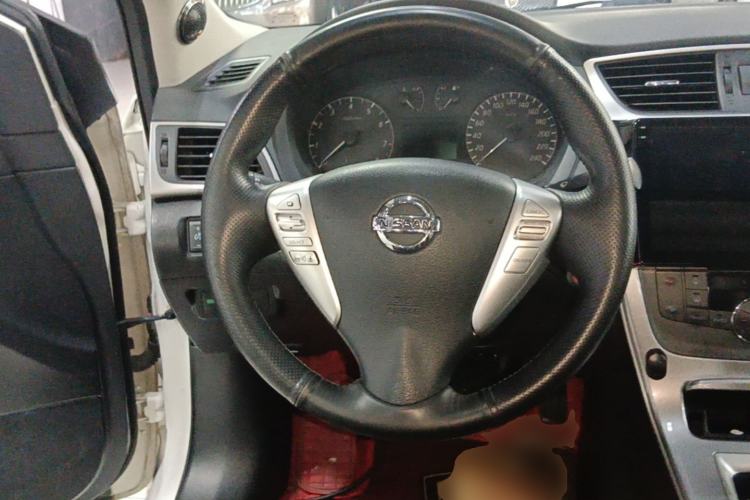 Used Nissan Sylphy 2014 1.6XV CVT Deluxe Edition Steering Wheel