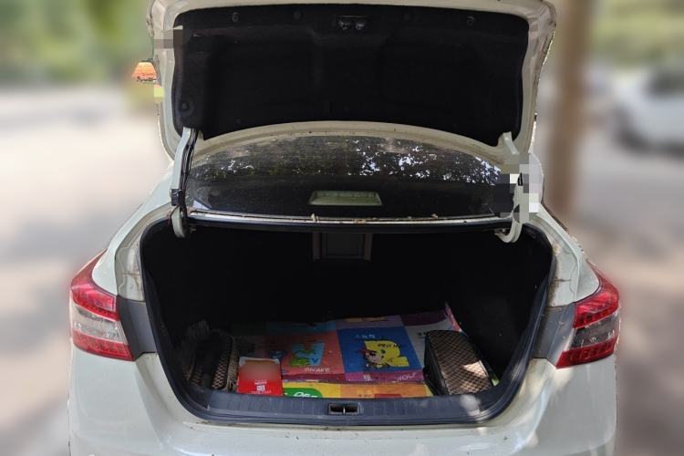 Used Nissan Sylphy 2014 1.6XV CVT Deluxe Edition Trunk