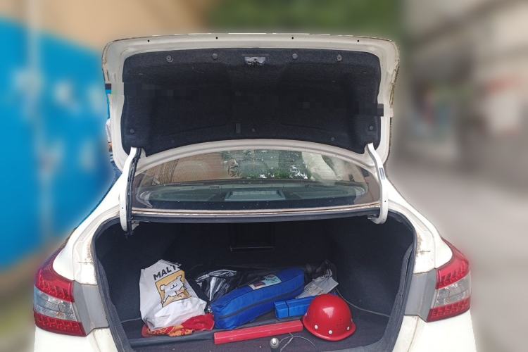 Used Nissan Sylphy 2014 1.6XV CVT Deluxe Edition Trunk
