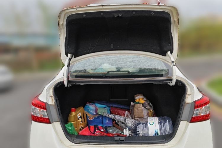 Used Nissan Sylphy 2014 1.6XV CVT Deluxe Edition Trunk