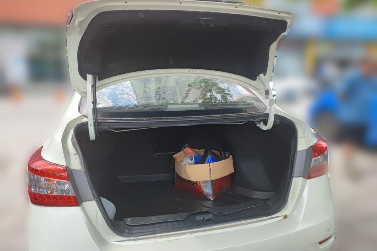 Used Nissan Sylphy 2014 1.6XV CVT Deluxe Edition Trunk