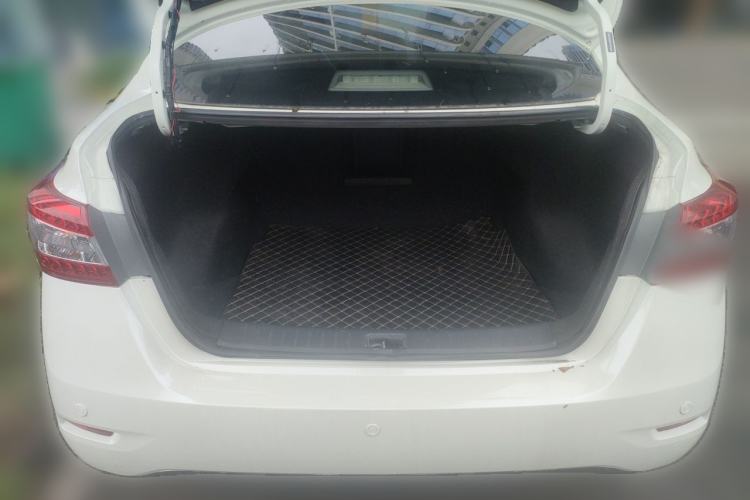 Used Nissan Sylphy 2014 1.6XV CVT Deluxe Edition Trunk