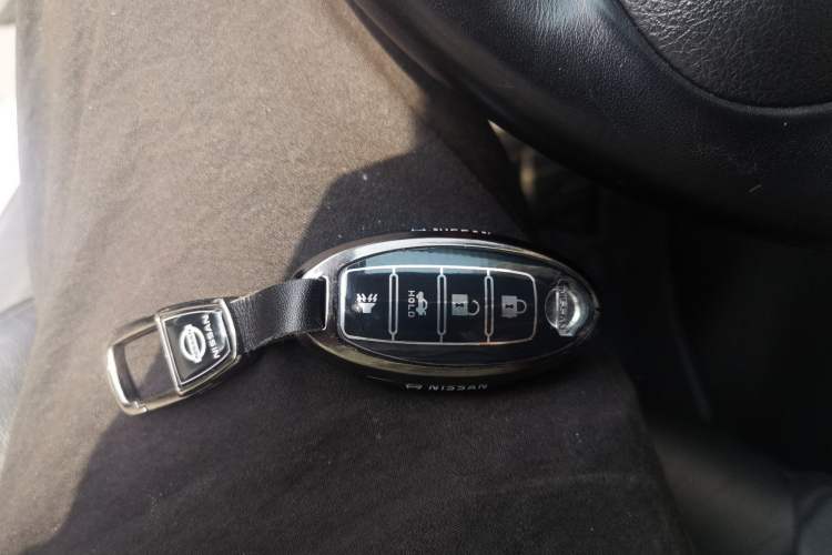 Used Nissan Sylphy 2014 1.6XV CVT Deluxe Edition Vehicle Key