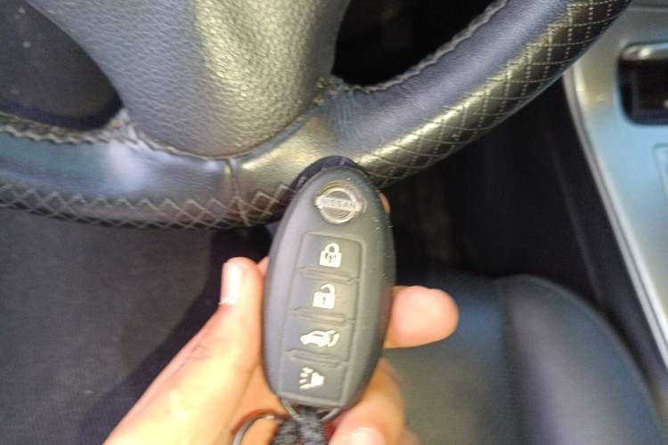 Used Nissan Sylphy 2014 1.6XV CVT Deluxe Edition Vehicle Key
