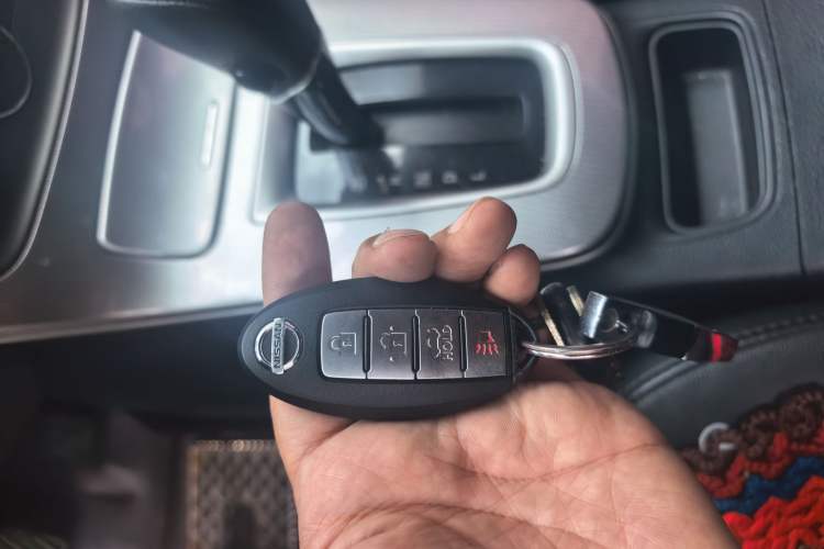 Used Nissan Sylphy 2014 1.6XV CVT Deluxe Edition Vehicle Key