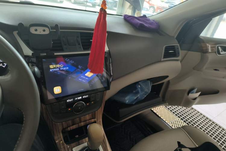 Used Nissan Sylphy 2014 1.6XV CVT Deluxe Edition Audio And AC Panel