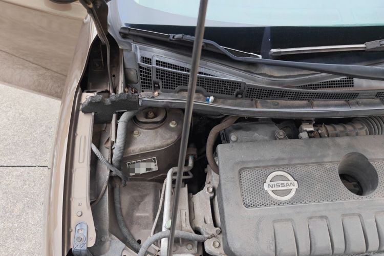Used Nissan Sylphy 2014 1.6XV CVT Deluxe Edition Engine Bay Right