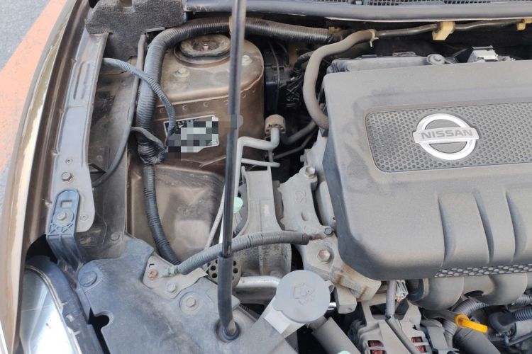 Used Nissan Sylphy 2014 1.6XV CVT Deluxe Edition Engine Bay Right