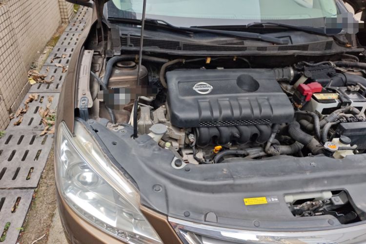 Used Nissan Sylphy 2014 1.6XV CVT Deluxe Edition Engine Bay Right
