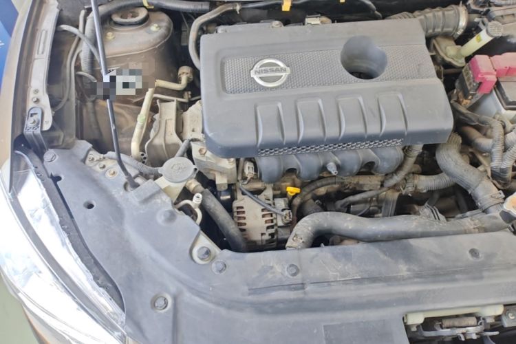 Used Nissan Sylphy 2014 1.6XV CVT Deluxe Edition Engine Bay Right