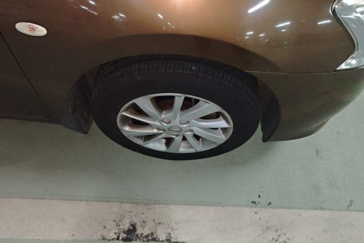 Used Nissan Sylphy 2014 1.6XV CVT Deluxe Edition Exterior 1