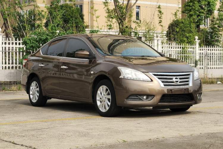 Used Nissan Sylphy 2014 1.6XV CVT Deluxe Edition Exterior 2