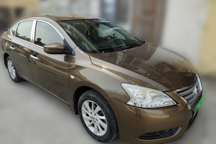 Used Nissan Sylphy 2014 1.6XV CVT Deluxe Edition Front Right 45 Deg