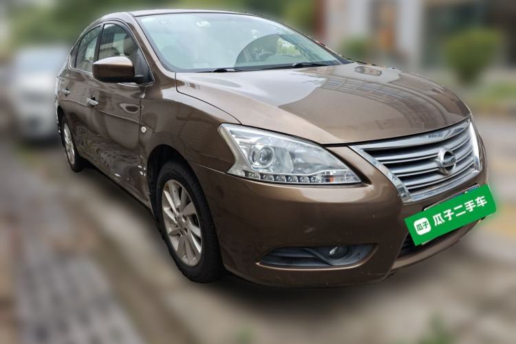 Used Nissan Sylphy 2014 1.6XV CVT Deluxe Edition Front Right 45 Deg