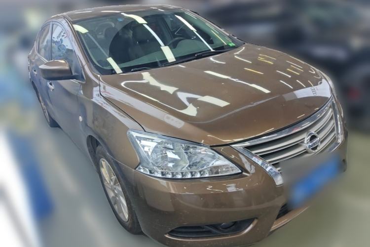 Used Nissan Sylphy 2014 1.6XV CVT Deluxe Edition Front Right 45 Deg