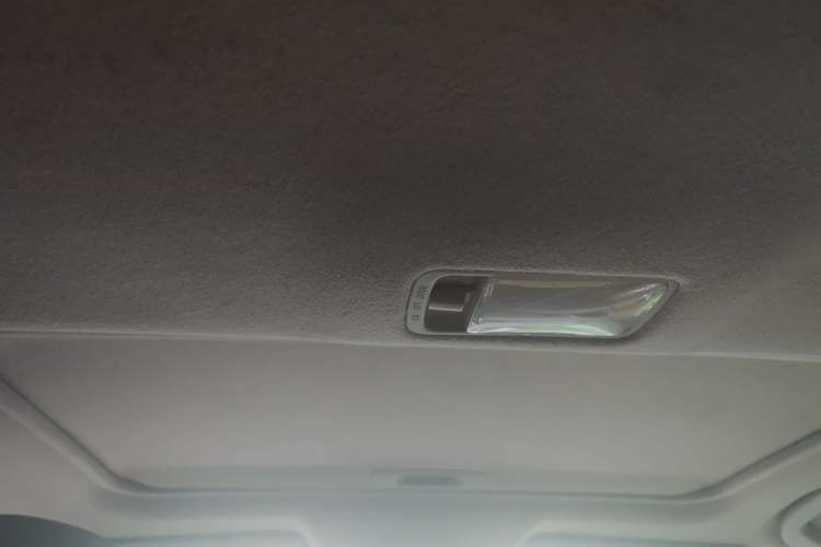 Used Nissan Sylphy 2014 1.6XV CVT Deluxe Edition Headliner