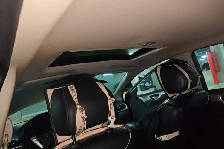 Used Nissan Sylphy 2014 1.6XV CVT Deluxe Edition Headliner
