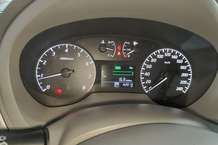 Used Nissan Sylphy 2014 1.6XV CVT Deluxe Edition Instrument Cluster