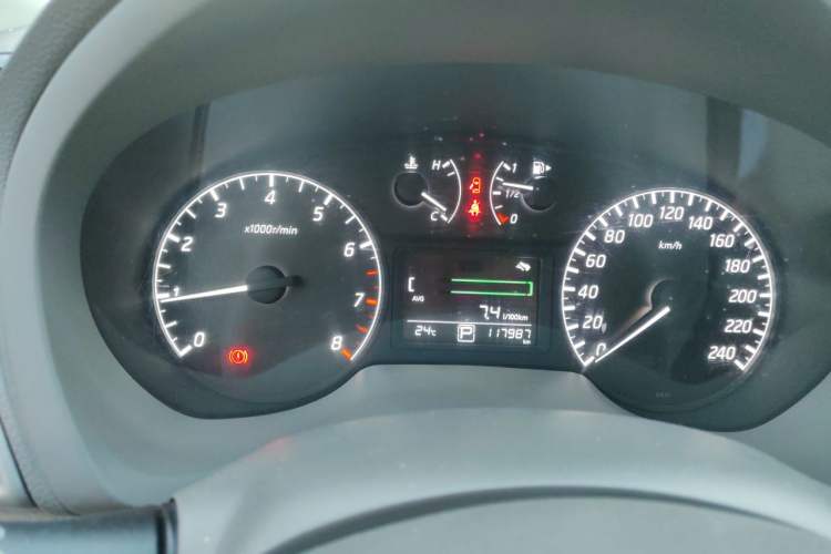 Used Nissan Sylphy 2014 1.6XV CVT Deluxe Edition Instrument Cluster
