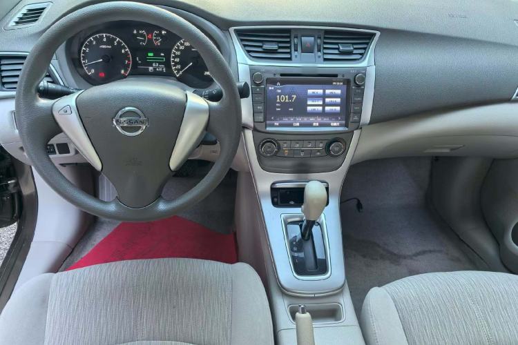 Used Nissan Sylphy 2014 1.6XV CVT Deluxe Edition Interior 2