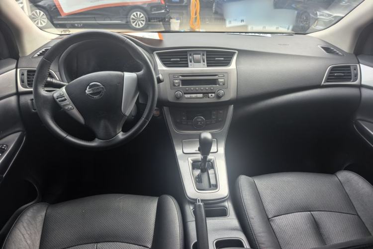 Used Nissan Sylphy 2014 1.6XV CVT Deluxe Edition Interior 2