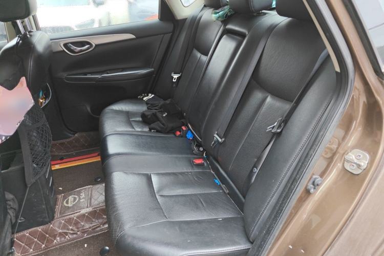 Used Nissan Sylphy 2014 1.6XV CVT Deluxe Edition Left Rear Seat