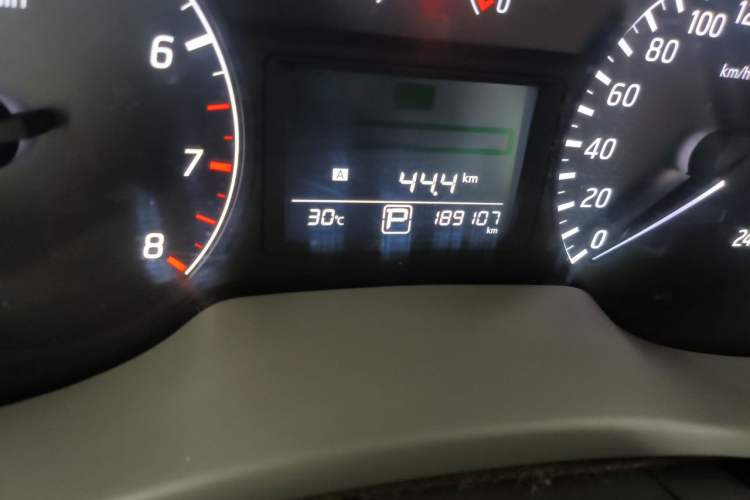 Used Nissan Sylphy 2014 1.6XV CVT Deluxe Edition Odometer Close Up